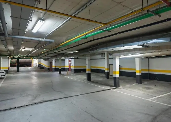 Azure & Valle 3br Apartment Estepona