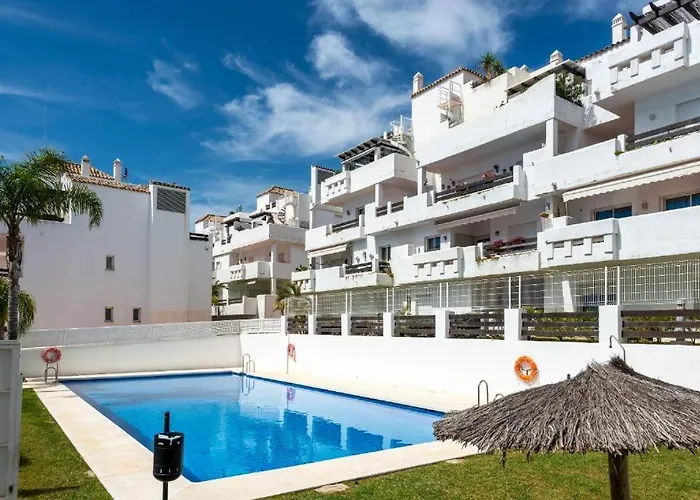 Azure & Valle 3br Apartment